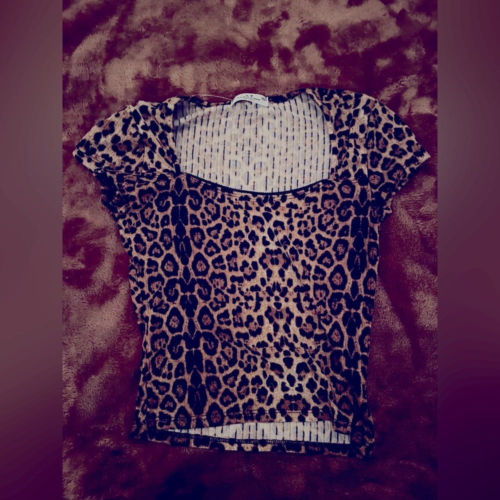 leopard top